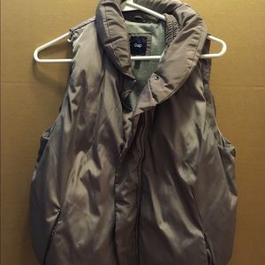 Gap vest khaki/grayish color
