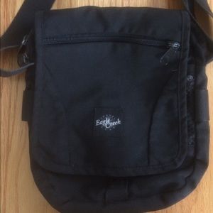 Eagle Creek shoulder bag
