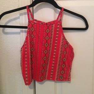 NEVER BEEN WORN, KENDALL&KYLIE CROP TOP
