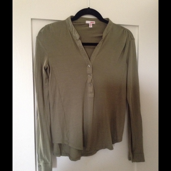 BONGO Tops - 🍈Long sleeve top🍈