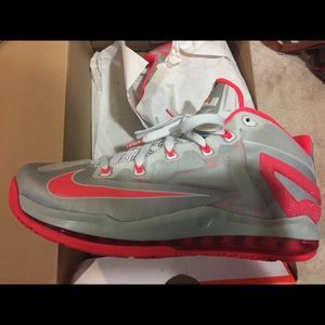 Nike Air Max Lebron Low