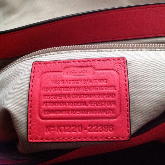 Coach Watermelon Purse, Wristlet Scarf Set - Picture 4 of 4