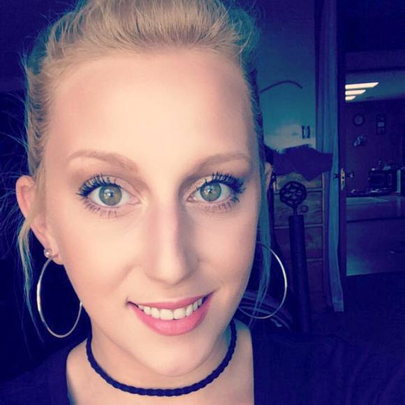 Meet your Posher, Nicolle