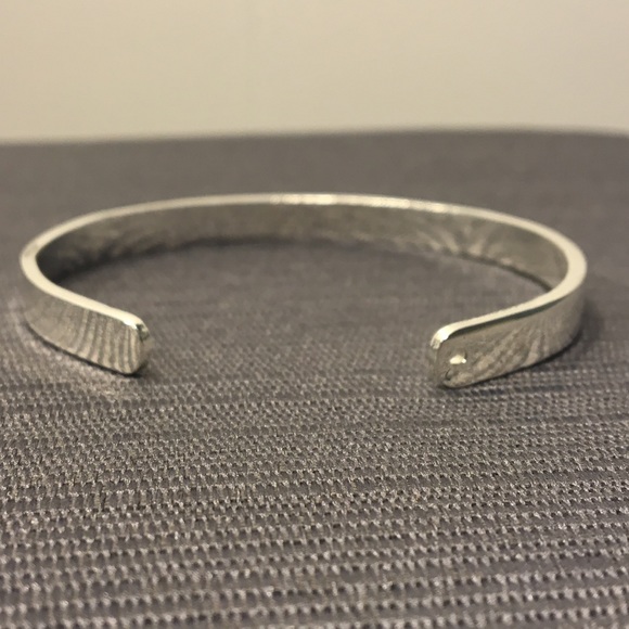 "She believed she could..." Bangle - Picture 3 of 4