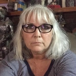 Meet your Posher, Janis