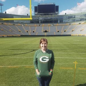 Meet your Posher, Halie