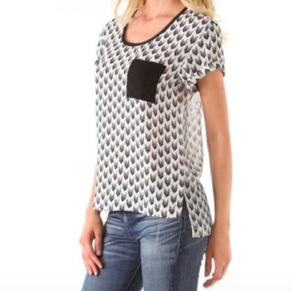 Rag and Bone arrow print pocket tee medium