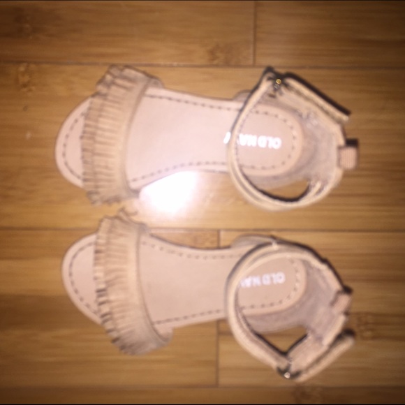 Old Navy Dressy Sandals - Picture 1 of 3