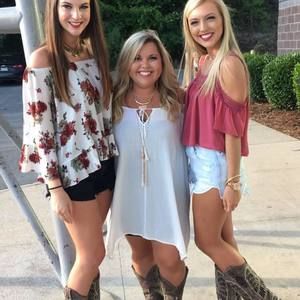 Meet your Posher, Reagan