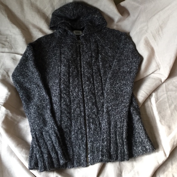 Old Navy zip up sweater hoodie - Picture 2 of 3