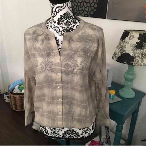 Ann Taylor Loft shirt sz small petite