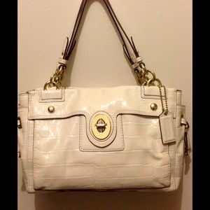 COACH PATENT LEATHER EMBOSSED CROC 14514 EUC