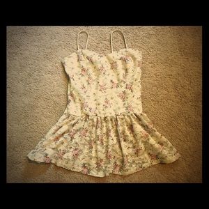 THANKSGIVING SALE! peplum lace floral top