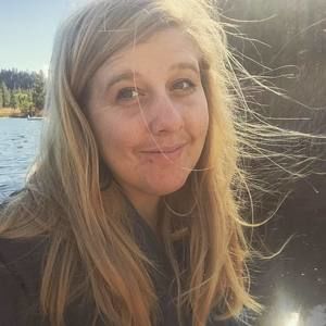 Meet your Posher, Dana