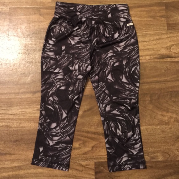 Danskin Now performance workout pants 👖 - Picture 2 of 3