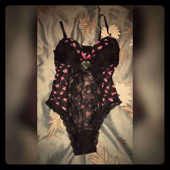 Black lace sexy gowns