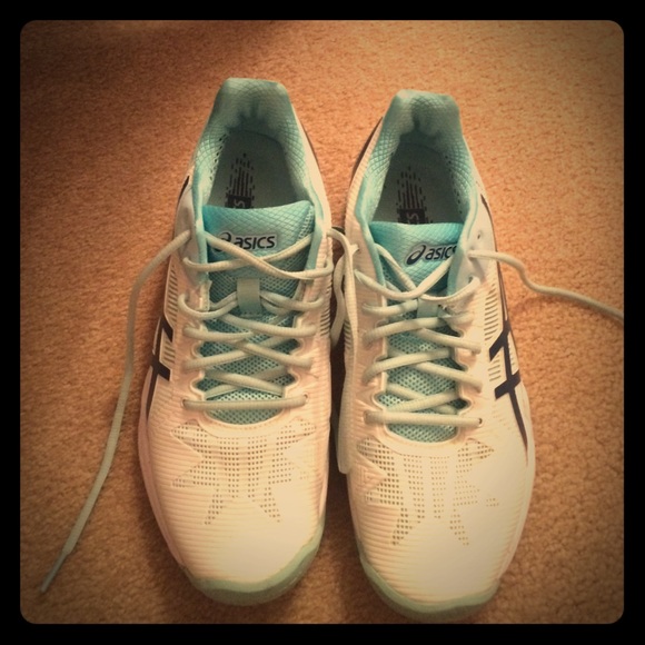 Asics tennis shoes