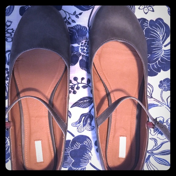 Gray Mary Janes, flats, only worn once