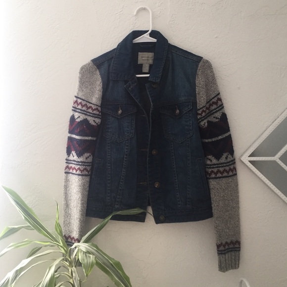 Denim Jacket with Knit Sleeves - Picture 1 of 3