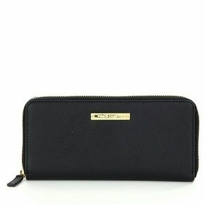 Vince Camuto black wallet