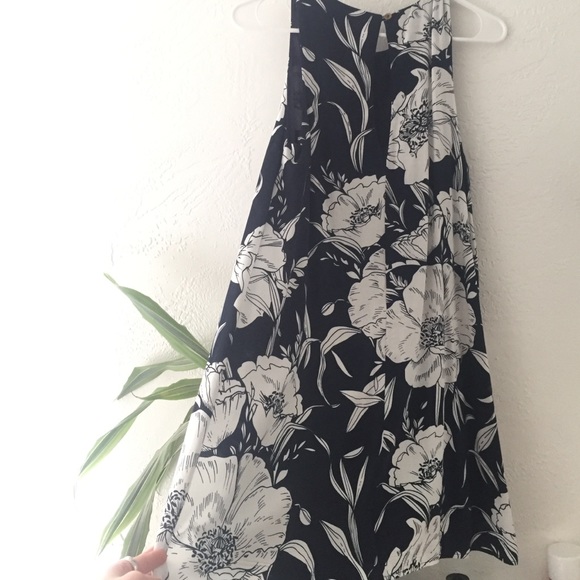 Navy floral A-line dress - Picture 2 of 4
