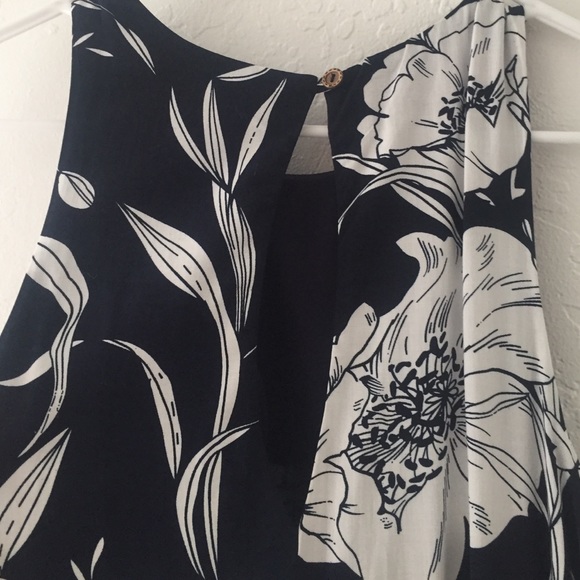 Navy floral A-line dress - Picture 3 of 4