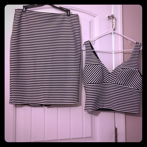 Two-piece Guess outfit