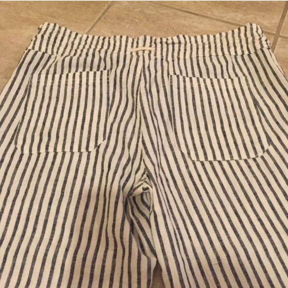 🍾HP 3/3🍾 Black & White Stripe Linen-Blend Pants - Picture 4 of 5