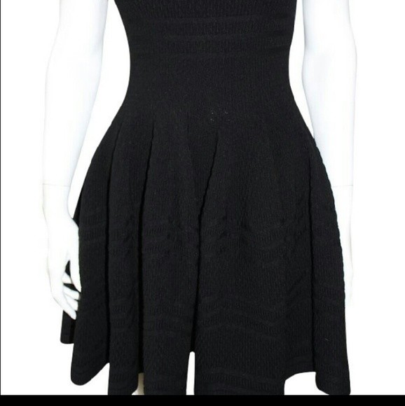 Brocade fit and flare black sleeveless dres - Picture 2 of 4