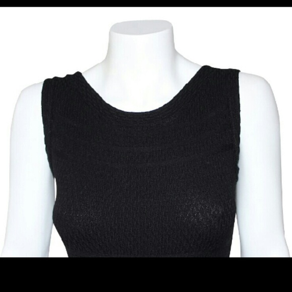 Brocade fit and flare black sleeveless dres - Picture 3 of 4