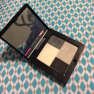 VS eye Shadow