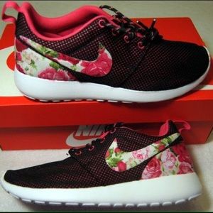 Nike rosh (rose edition )