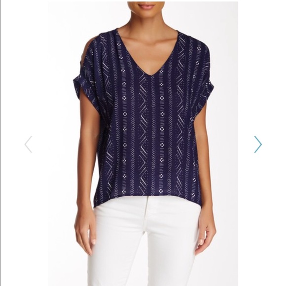 Lush peek-a-boo shoulder top