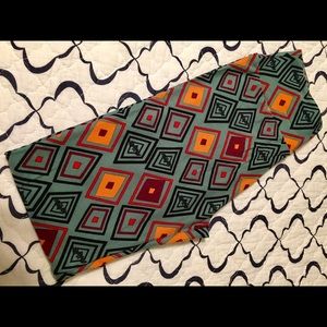 LuLaRoe Halloween Bats OS NWT Leggings