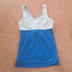 Lululemon tank