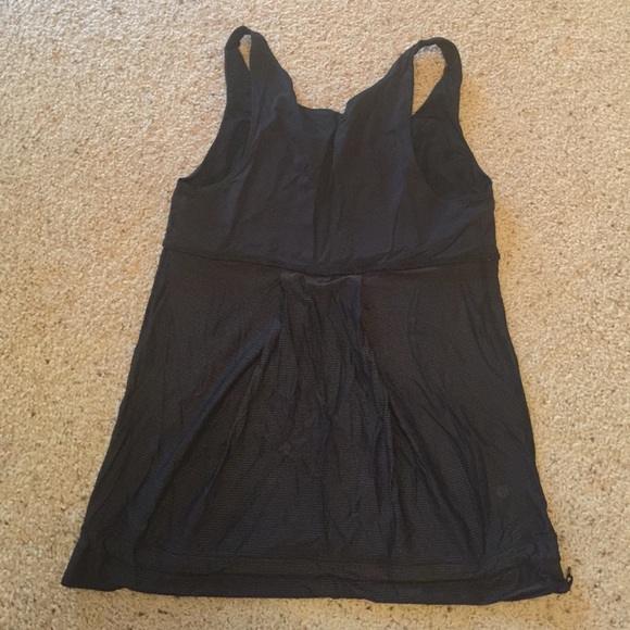 Lululemon tank - Picture 2 of 2