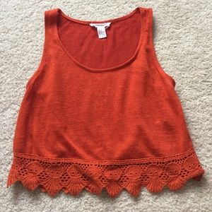 FOREVER 21 SLIGHTLY CROPPED TANK TOP