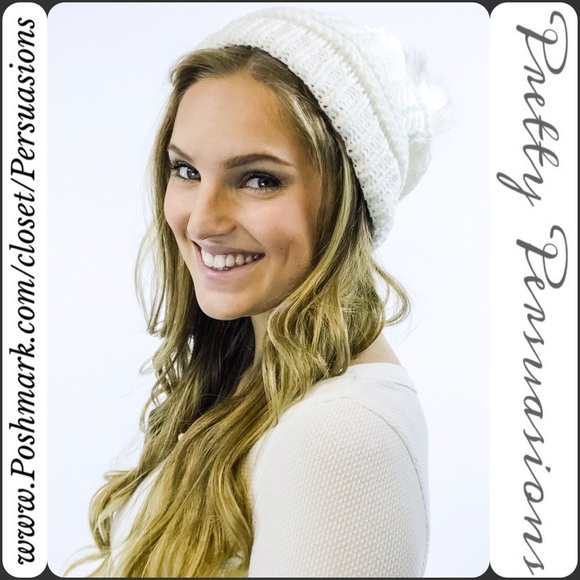 NWT White Pom Pom Slouchy Beanie Hat - Picture 2 of 4