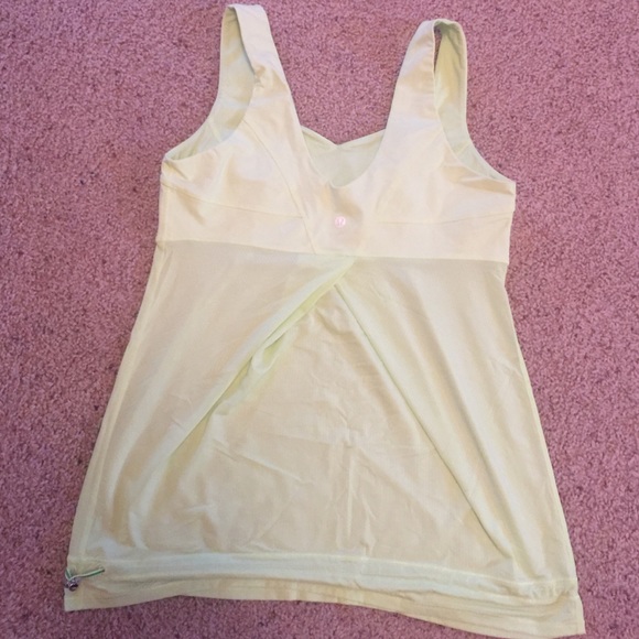Lululemon tank - Picture 2 of 3