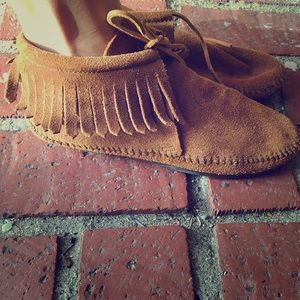 Minnetonka moccasin booties