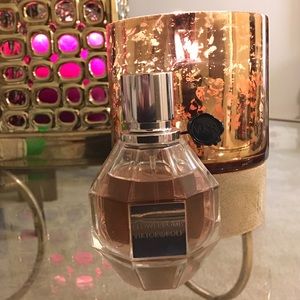 Victor & Rolf Flowerbomb Eau de Parfum