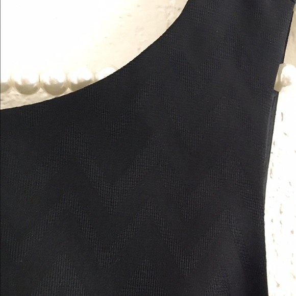 Trina Turk silk black dress - Picture 4 of 4