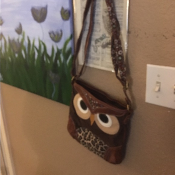 Adjustable small owl shoulder bag