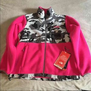 The North Face Denali Jacket NWT