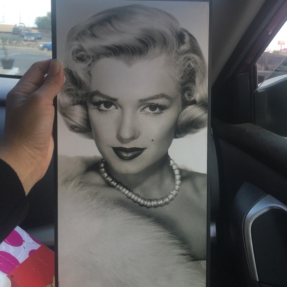 Marilyn Monroe decoration piece