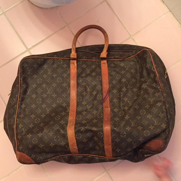 LOUIS VUITTON LUGGAGE