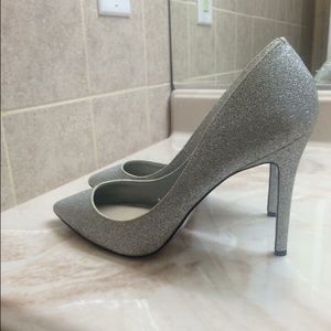 Sexy Sliver Glittery Pumps