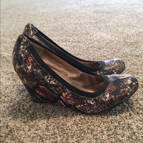 BCBGeneration wedges