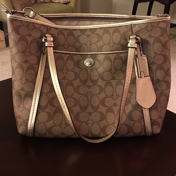 Coach Peyton Signature Pocket Tote - NWT - Gold