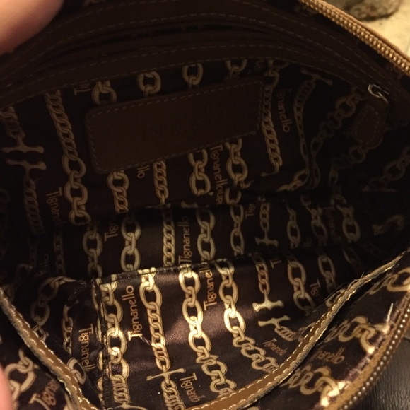 Tignanello small sized purse - Picture 4 of 4